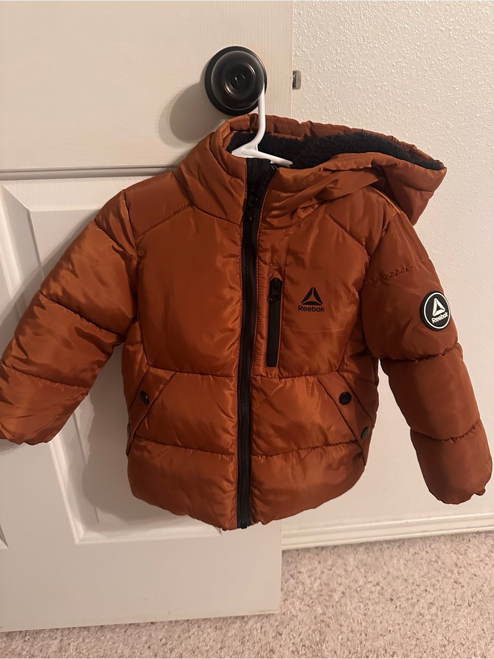 Reebok Kids Hooded Puffer Jacket in Rust